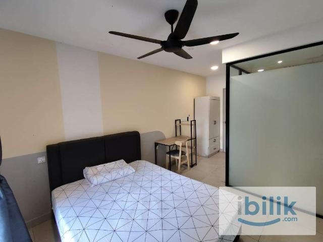 Room for rent in Petaling, Alam Impian
