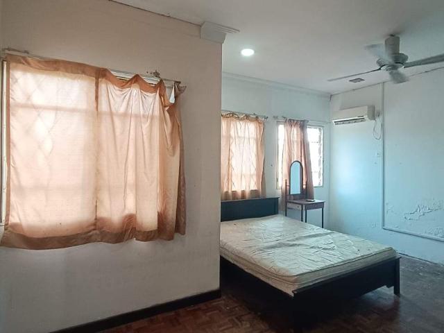 Room for rent in Taman Alam Megah, Shah Alam