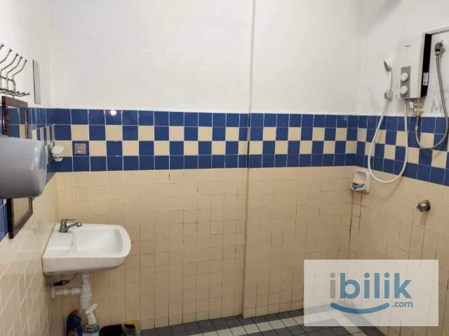 Room for rent in Georgetown, Penang