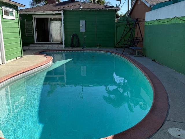 Room for rent in Long Beach, California