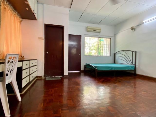 Room for rent in Petaling, Damansara Damai