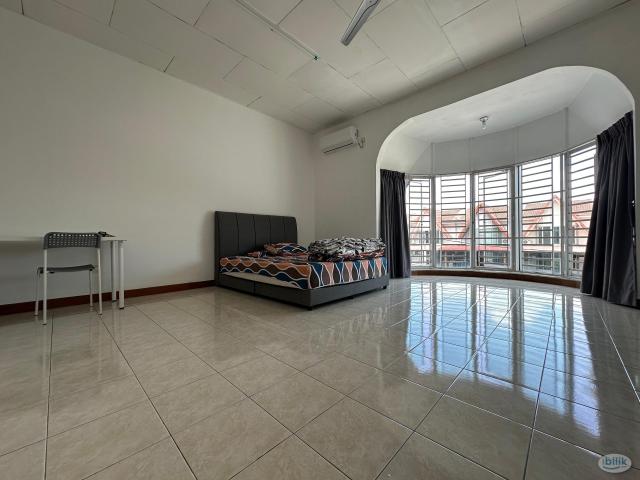Room for rent in Wellesley, Penang