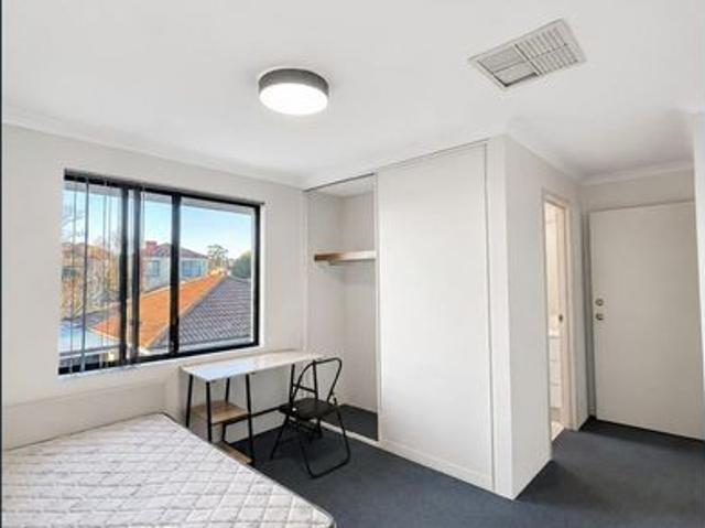 Townhouse for rent in Bentley, Western Australia