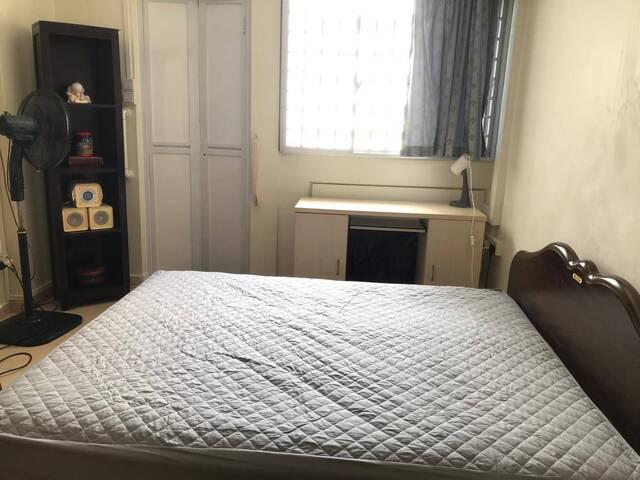 Room for rent in Yishun South, Singapore