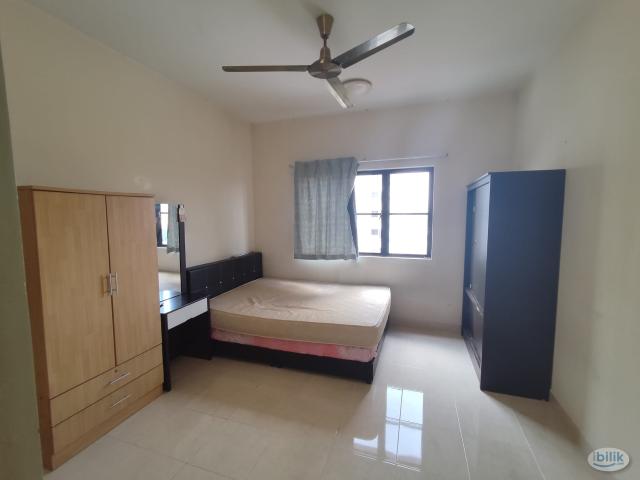 Room for rent in Petaling, Damansara Damai