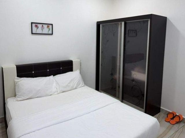 Room for rent in Kawasan Perindustrian Desa Plentong, Plentong