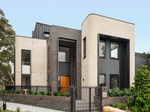 Townhouse for sale in Sydney, New South Wales