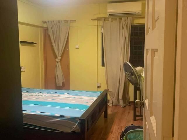 Room for rent in Telok Blangah