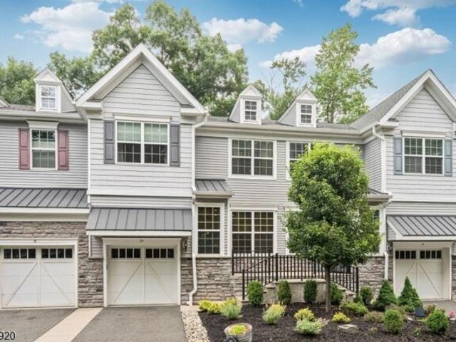 Condo for sale in Waldwick, New Jersey