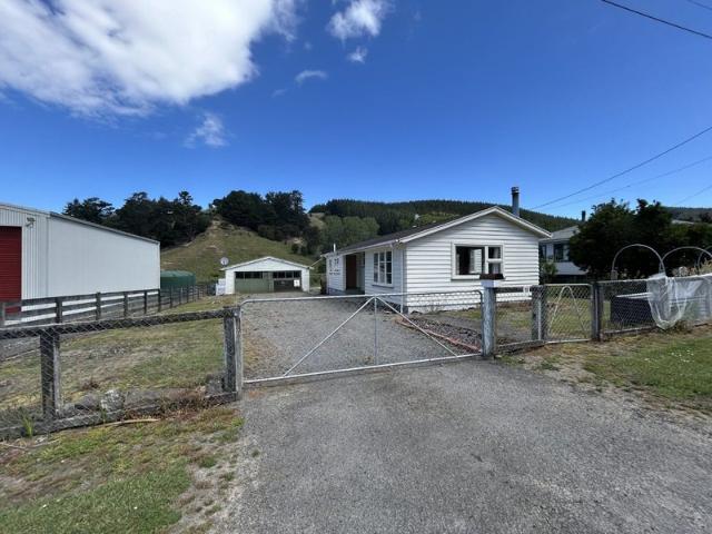 House for rent in Opaki, Wellington