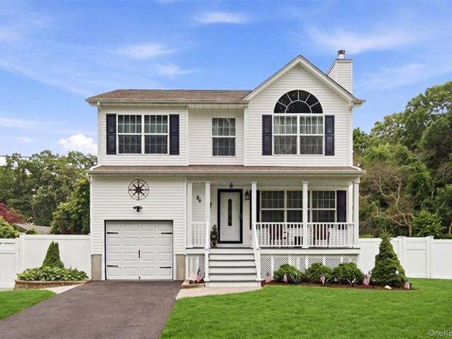 House for sale in Centereach, New York