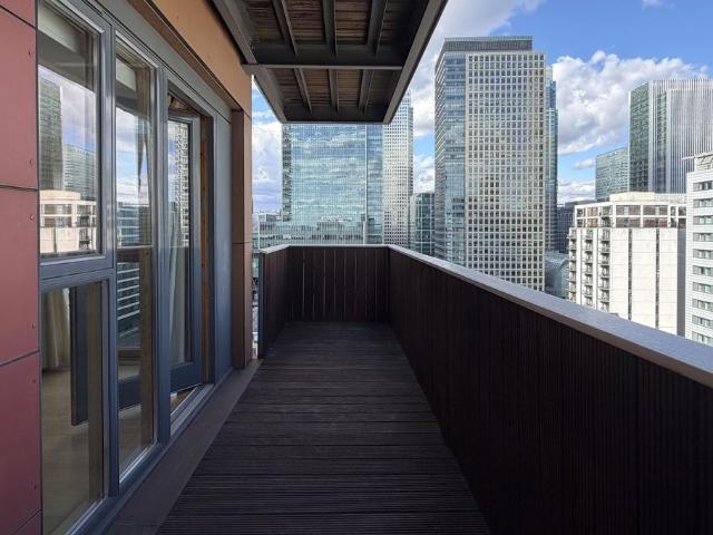 Apartment for rent in Canary Wharf, Greater London
