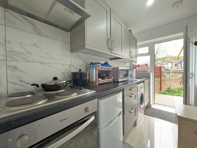 Studio for rent in London Borough of Hounslow, Greater London