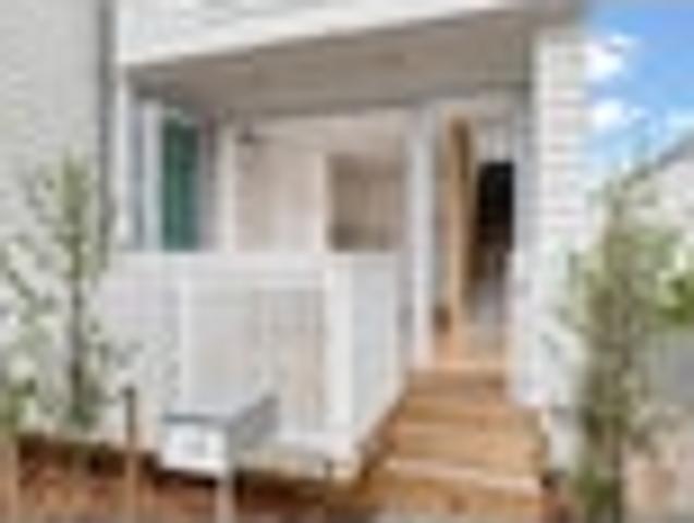 Apartment for rent in Matakana, Auckland