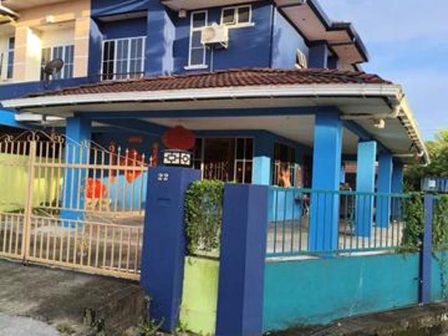 Terraced House for sale in Kuching
