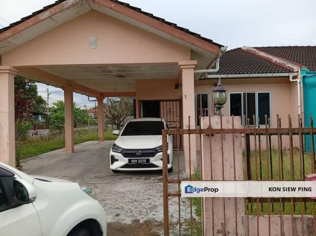 House for sale in Kuching