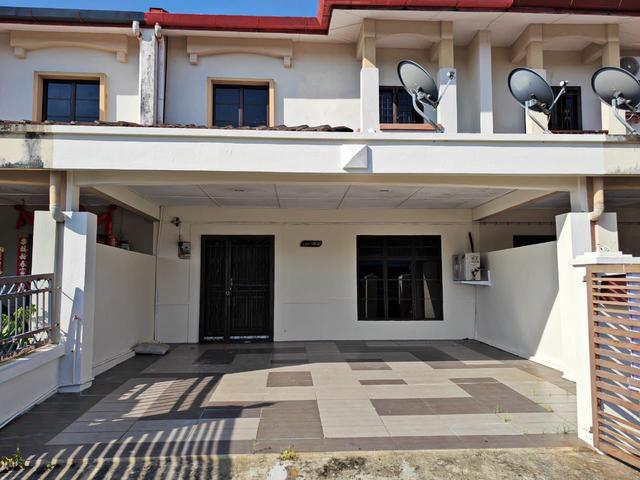 Terraced House for sale in Kuching