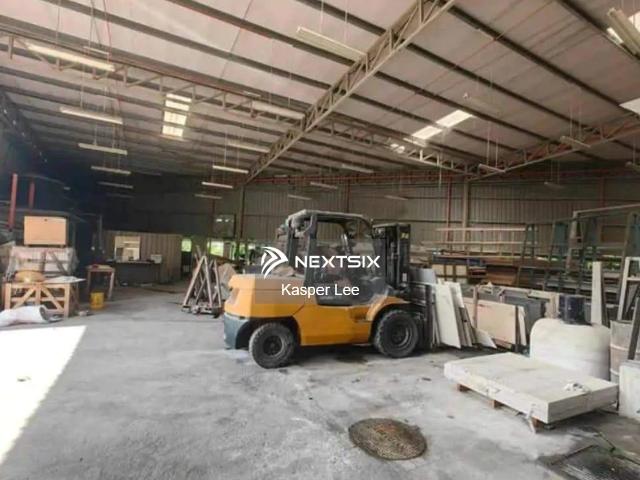 Shop for rent in Kuching