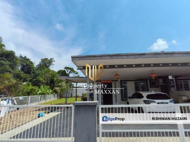 House for sale in Kuching