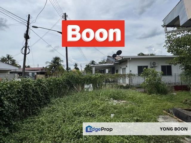 House for sale in Kuching