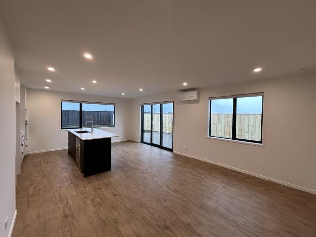 Townhouse for rent in Taranaki