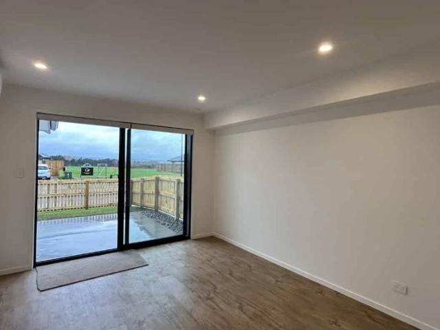 Townhouse for rent in Taranaki