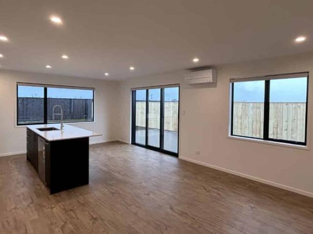 Townhouse for rent in Taranaki