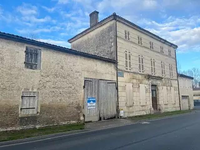 Maison vente à Saint-Jean-d'Angély, Matha