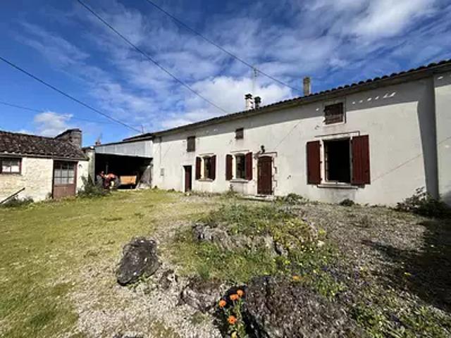 Maison vente à Saint-Jean-d'Angély, Brie-sous-matha