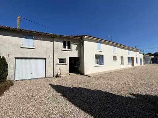 Maison vente à Saint-Jean-d'Angély, Matha