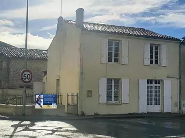 Maison vente à Bourg, Matha