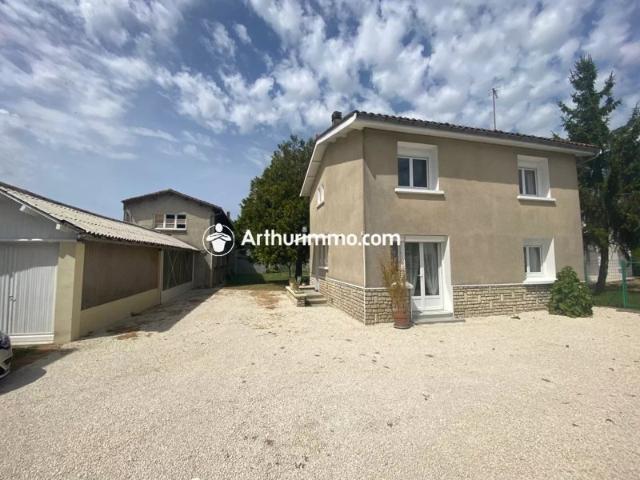 Maison vente à Saint-Jean-d'Angély, Matha