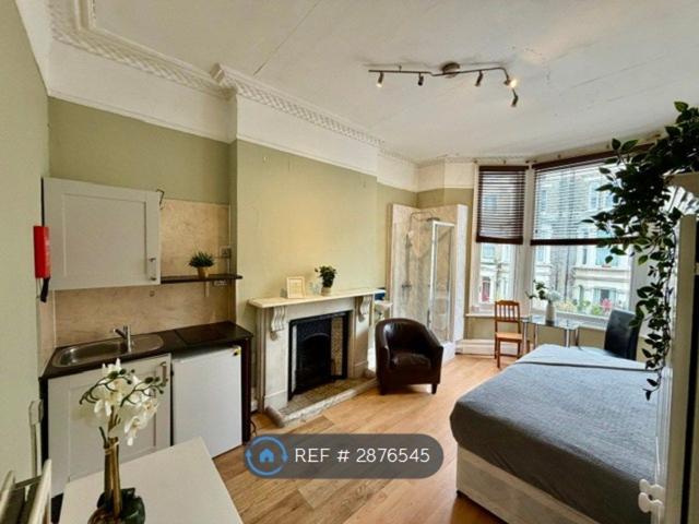 Room for rent in West Kensington, Isle Of Man