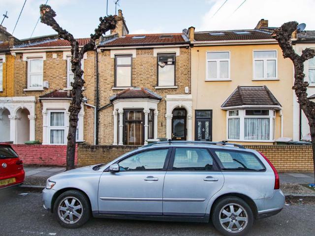 House for rent in Maryland, Greater London
