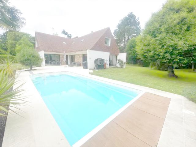 Château vente à Caen, Mathieu
