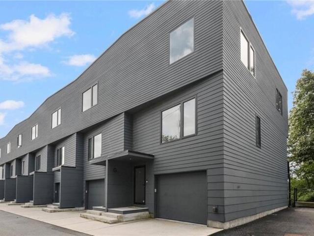 House for sale in Providence, Providence County