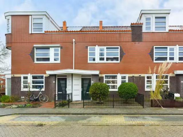 Landhuis te koop in Hoorn