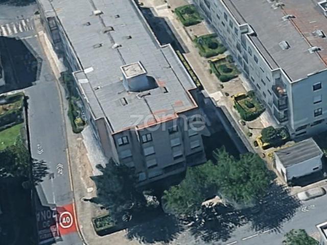 Garagem alugar em Porto