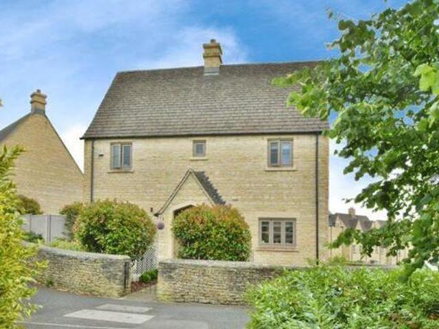 House for sale in Siddington, Cotswold