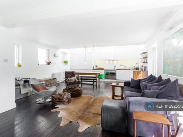 House for rent in Stoke Newington, Greater London