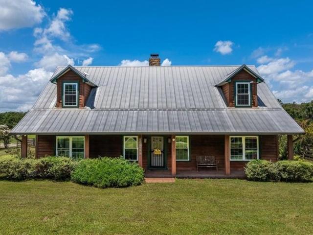 House for sale in Groveland