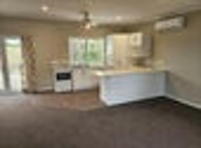 Apartment for rent in Awhitu, Oroua County