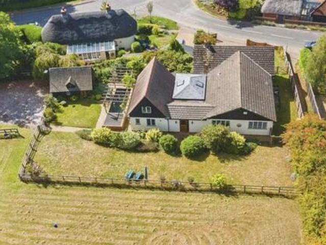 House for sale in Bedford