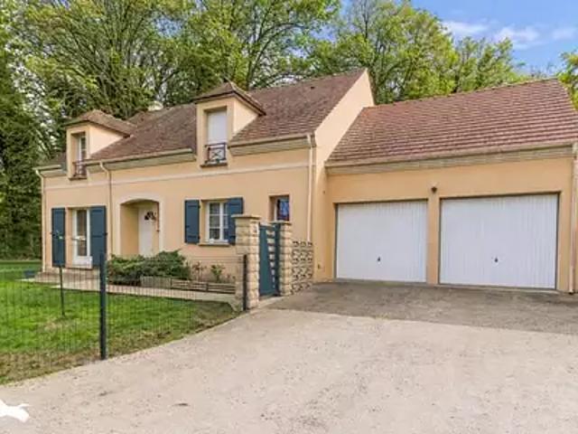 Maison vente à Saint-Germain-en-Laye, Maule