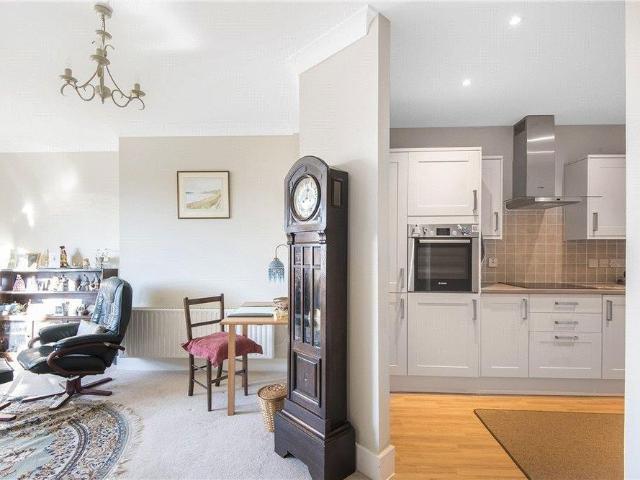 Apartment for rent in Fordington