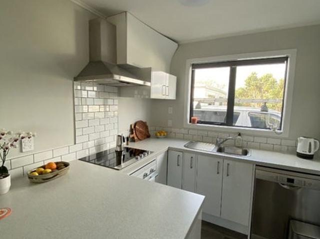 Apartment for rent in Days Bay, Wellington