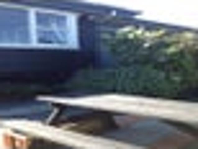 Townhouse for rent in Maungaraki, Lower Hutt