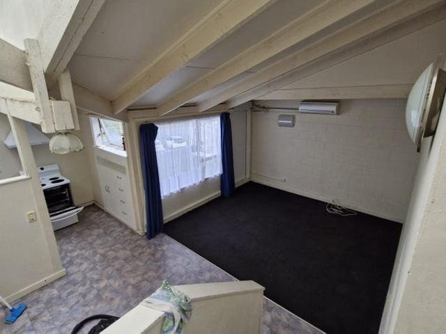 Apartment for rent in Days Bay, Wellington