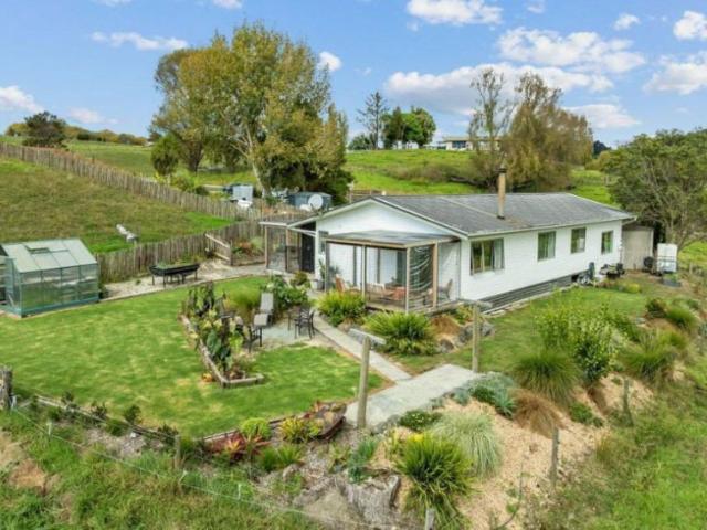 House for rent in Maungaturoto, Northland