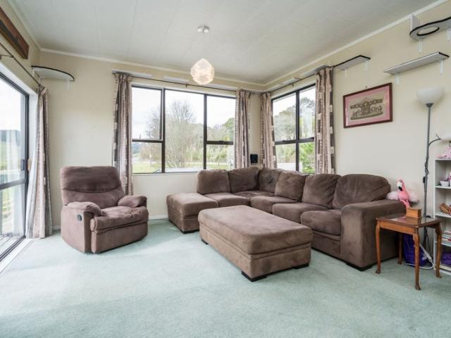 House for rent in Maungaturoto, Northland